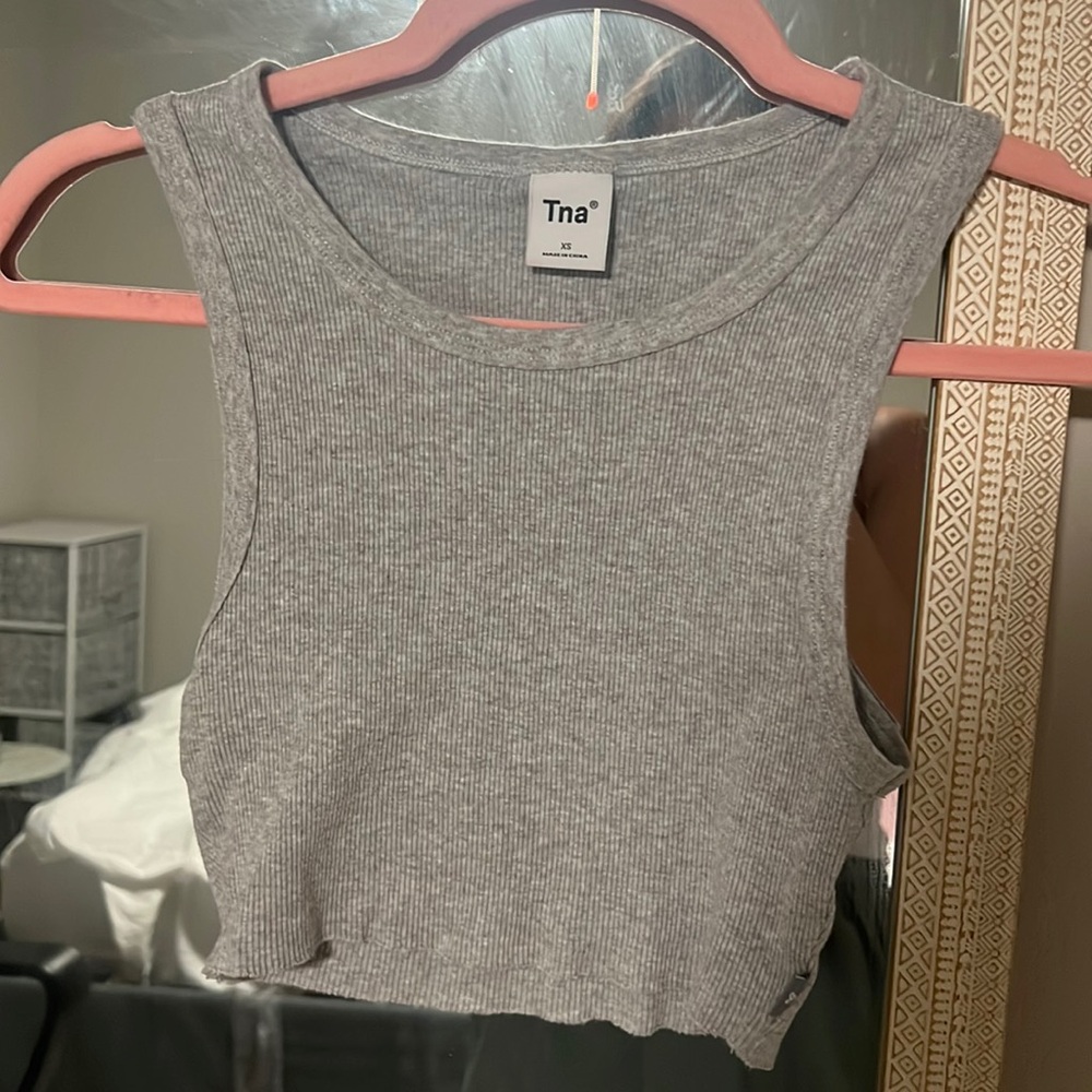 Aritzia TNA super crop grey tank, size XS